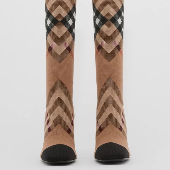 burberry high knee boots - Picture 4 of 6